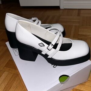 CALL IT SPRING “MONROE” 7.5